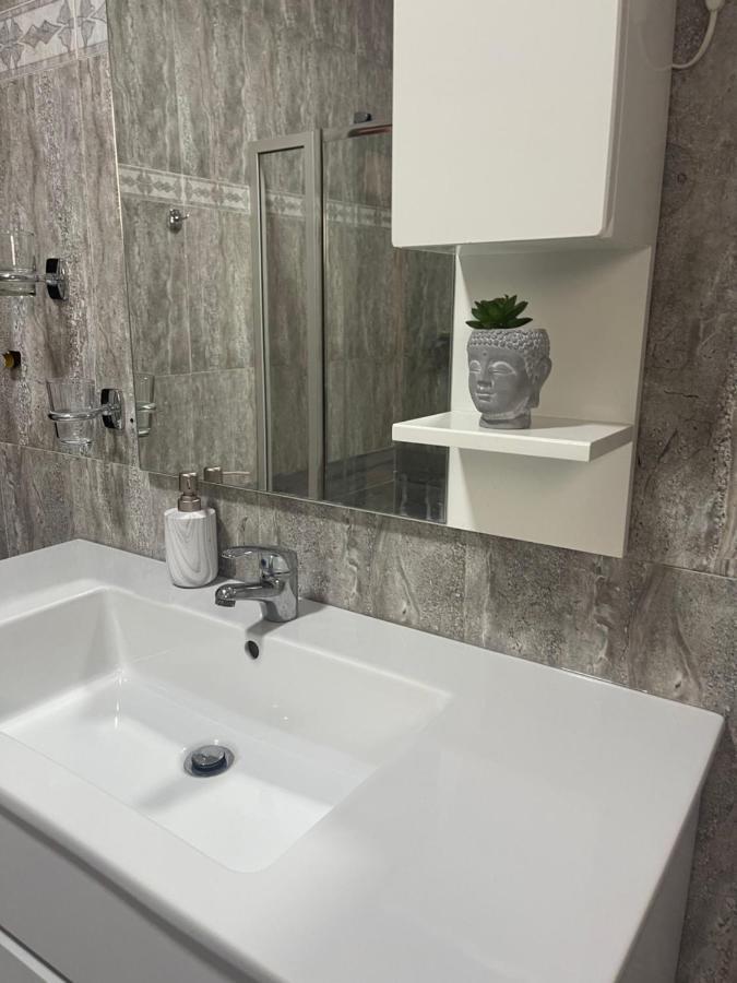 טיראנה City Center Apartment מראה חיצוני תמונה